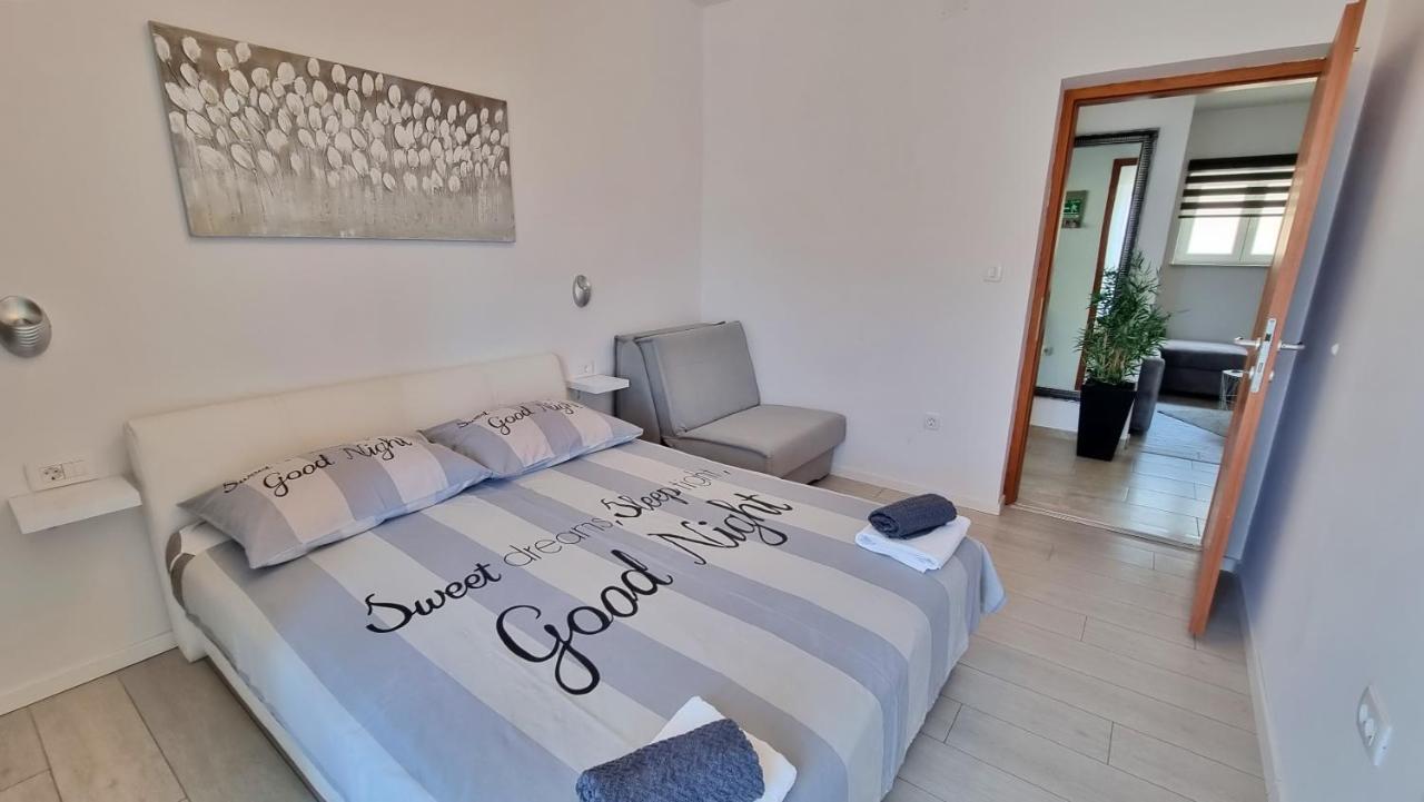 Apartment Milana Duće Buitenkant foto